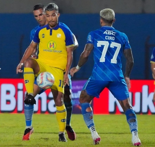 Hasil Liga 1: 10 Pemain Persib Tahan Imbang Barito Putera