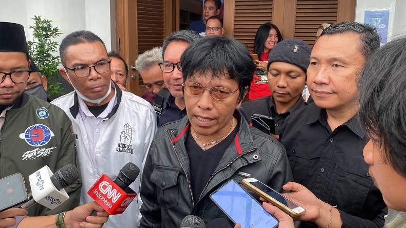 Adian soal Hak Angket: Pendukung 01 dan 03 Sudah Mulai Komunikasi