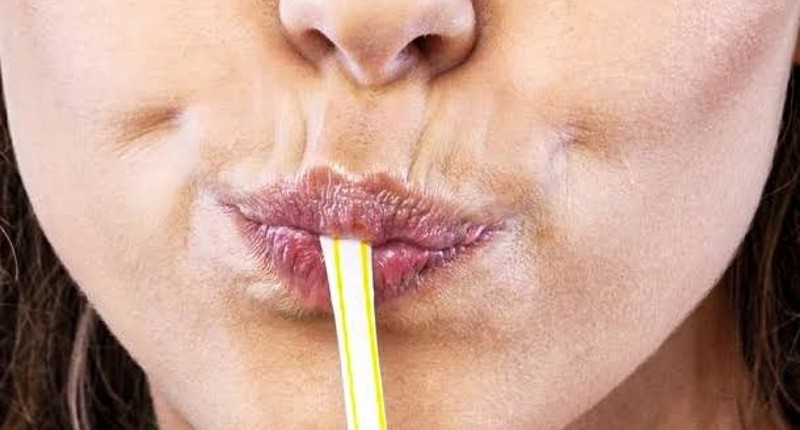 Viral, Minum Pakai Sedotan Bikin Keriput di Area Bibir, Cek Faktanya!