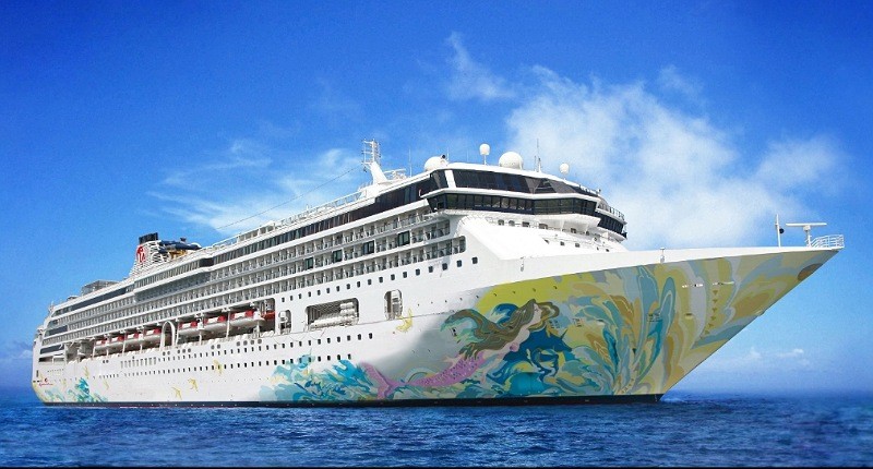 Perdana Berlabuh di Jakarta, Resorts World One Tawarkan Sensasi Liburan di Atas Lautan