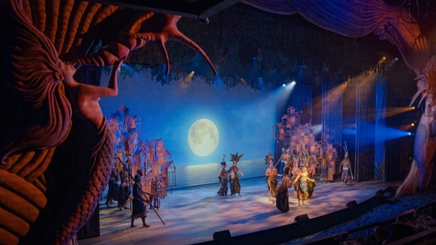 Intip Pesona Varuna di Bali, Sajikan Nonton Teater sambil Makan di Bawah Air 