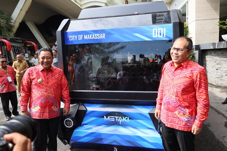 Pasang Solar Cell di Sekolah, Danny Pomanto Wujudkan Makassar Low Carbon City