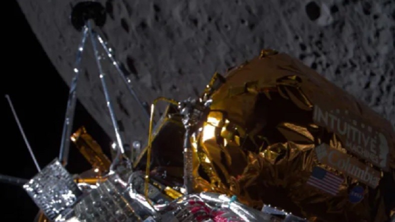 Intuitive Machine Berhasil Daratkan Lander di Bulan, Joe Biden Beri Selamat 