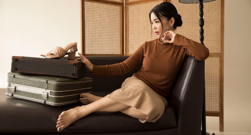 Inspirasi Tampil Percaya Diri dengan Sepatu Lokal, Cocok untuk ke Kantor hingga Pesta!