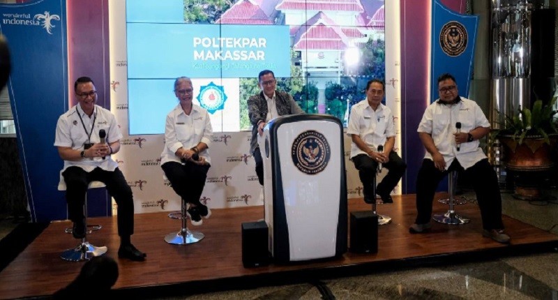 Pendaftaran Poltekpar 2024 Dibuka, Sandiaga Uno: SDM Pariwisata Harus Berdaya Saing Internasional