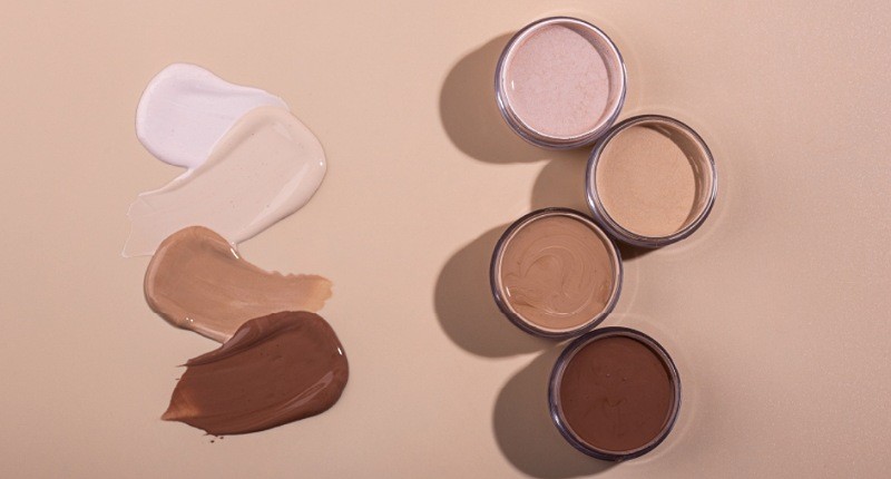 6 Jenis Foundation Paling Populer di Tanah Air, Wajah Halus Bebas Noda