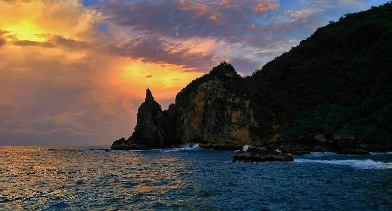 Mengintip Pantai Cantik yang Tersembunyi di Yogyakarta, Batu Karangnya Berbentuk Unik