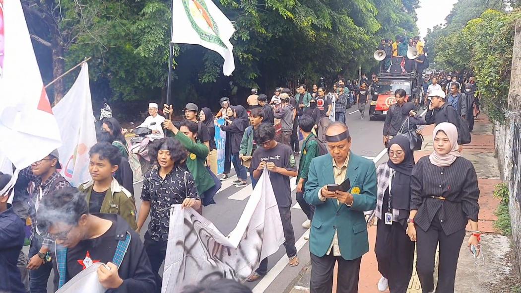 Ikut Aksi Rawamangun Bergerak, Ubaedillah Badrun Ingatkan soal Kegelisahan Rakyat