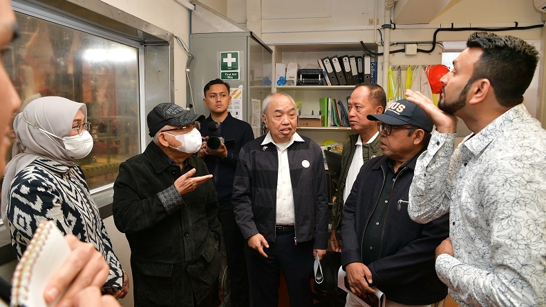 Wapres Cek Pemotongan Hewan di Selandia Baru, Pastikan Daging Halal Diekspor ke RI