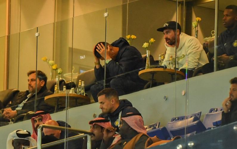 Cristiano Ronaldo Frustrasi Nonton Al Nassr Diimbangi Al Hazm