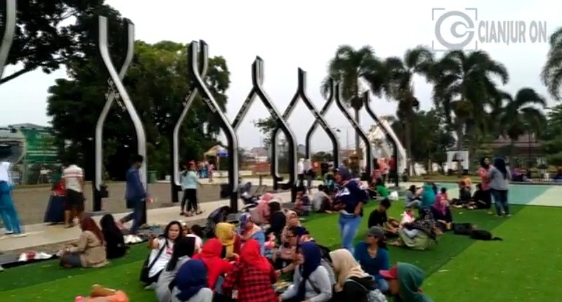 Seru! Begini Tradisi Unik di Cianjur Sambut Ramadan, Warga Kumpul Bersama sambil Liwetan