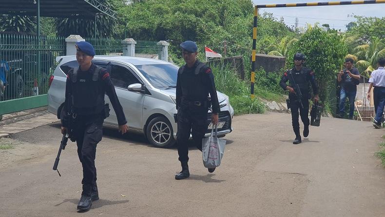 Terduga Dukun Santet di Tangsel Punya Senpi hingga Granat Nanas, Buat Apa?