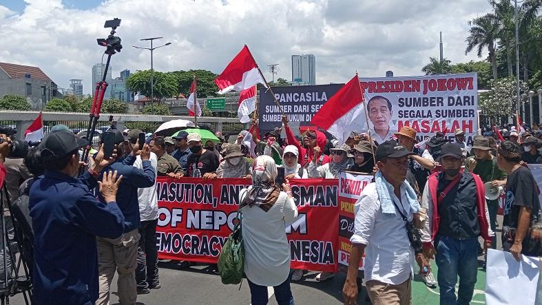 Massa Demo di DPR: Kalau Pemilu Gak Curang, Kita Gak ke Sini