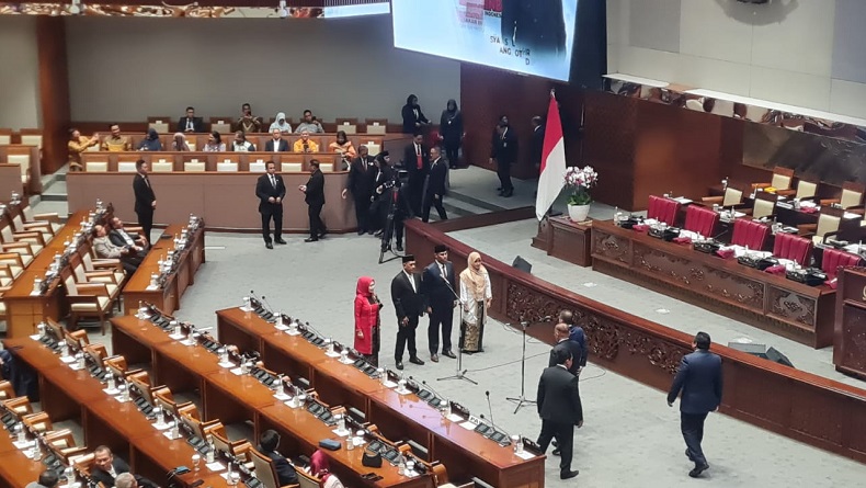 DPR Lantik Anggota PAW Durotun Nafisah Pengganti Almarhum Desmond Mahesa