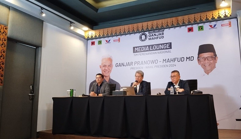 Todung Mulya Lubis Sepakat Pilkada Serentak November: Hindari Cawe-Cawe Tak Perlu