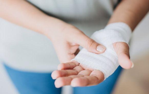 Ngeri! Puluhan Siswi SMPN 2 Saptosari Sayat Tangan Sendiri Pakai Silet