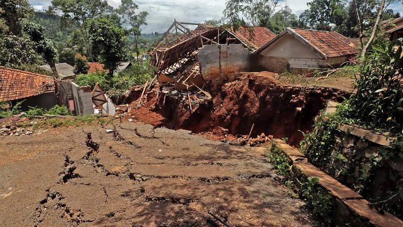 BNPB Catat 28 Rumah Harus Direlokasi Imbas Tanah Gerak di Bandung Barat