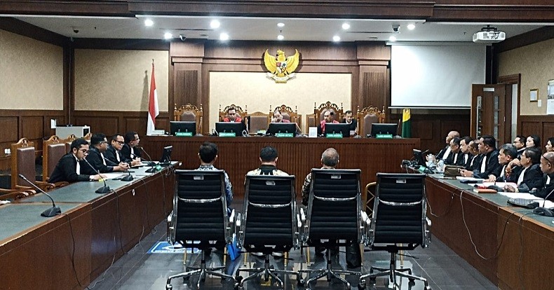 SYL Singgung Firli dalam Eksepsi: Ibarat Lagu Iwan Fals, Maling Teriak Maling