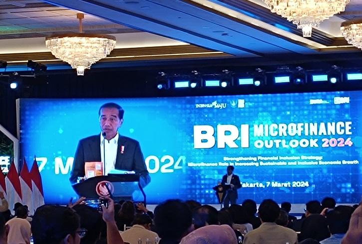 Jokowi Sebut Subsidi KUR Tembus Rp46 Triliun: Kalau Dibuat Waduk Jadi 40 