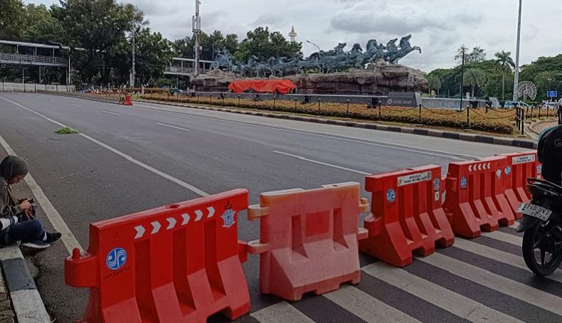 Ada Aksi Perempuan Geruduk Istana, Arus Lalu Lintas di Sekitar Jalan Medan Merdeka Barat Dialihkan