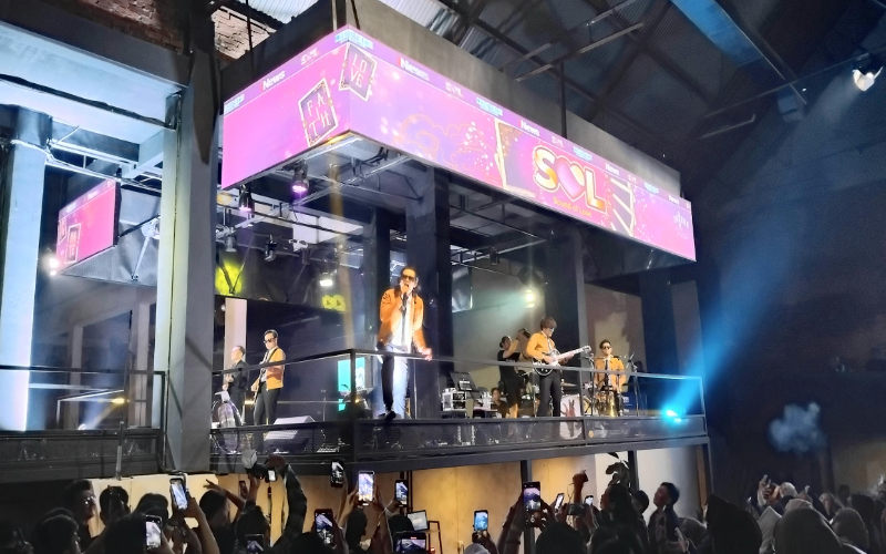 Sound of Love (SOL) Guncang Kafe Bajawa Flores dengan Musisi Keren