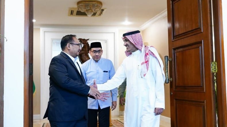 Menag Yaqut Sambangi Dubes Arab Saudi, Bahas Persiapan Haji 2024