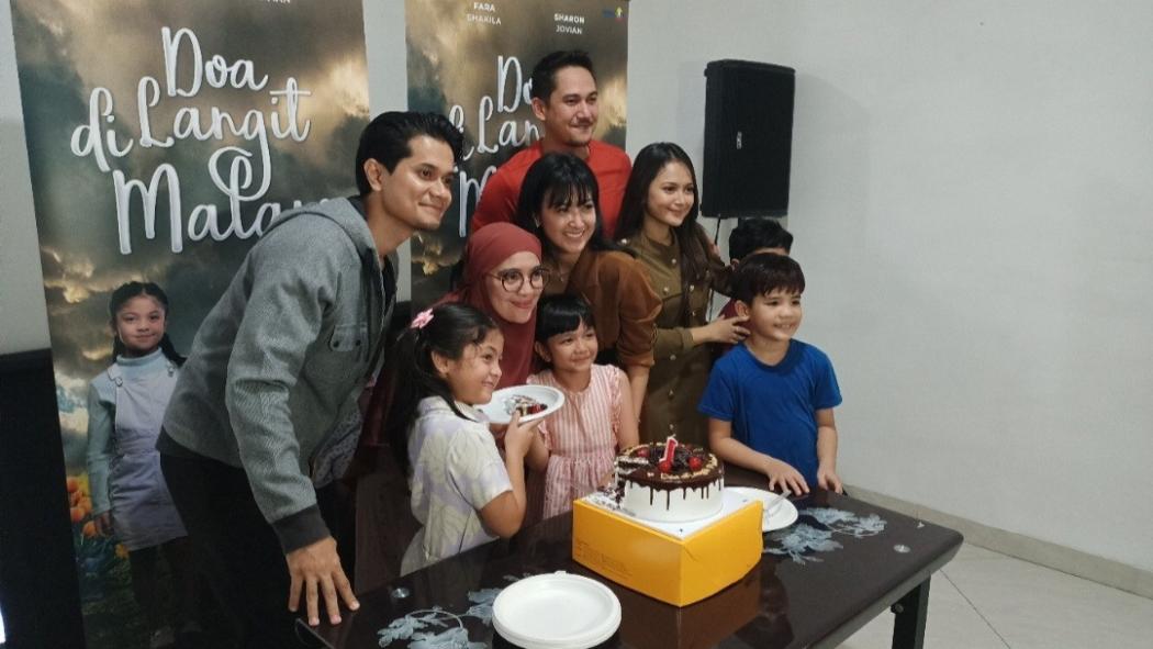Tayang Perdana Hari Ini, Pemeran Sinetron Doa Di Langit Malam Gelar Syukuran dan Nobar 