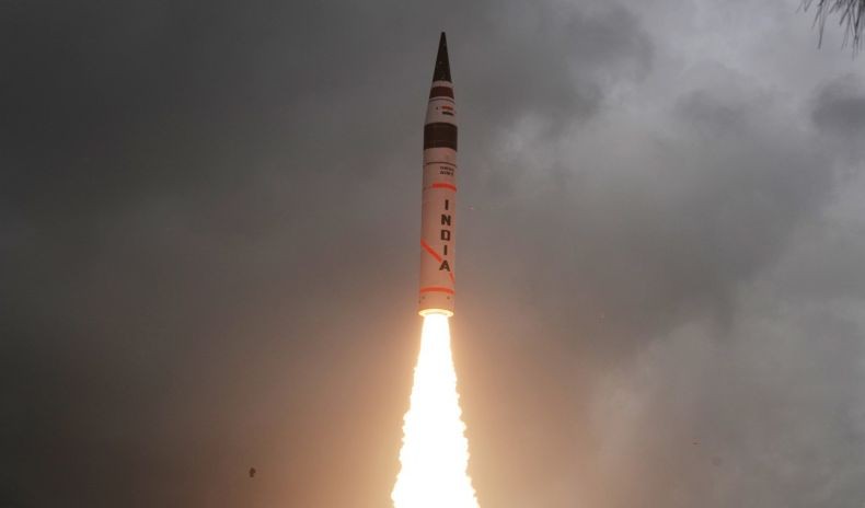 India Sukses Uji Coba Rudal MIRV, Bisa Bawa Beberapa Hulu Ledak Nuklir Sekali Meluncur