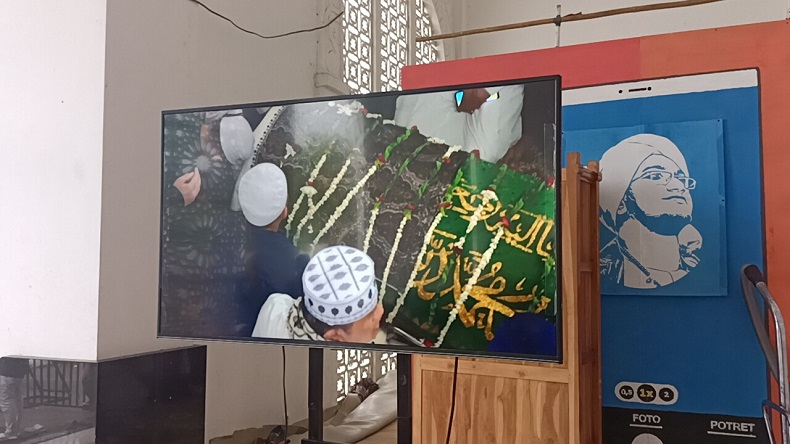 Jenazah Habib Hasan bin Ja'far Assegaf Disalatkan di Masjid Nurul Musthofa Depok