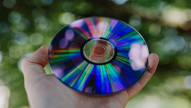 China Ciptakan Kaset Super Besar, Setara 15.000 DVD