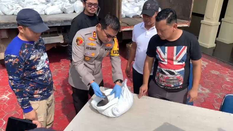 Polisi Gagalkan Dugaan Penyelundupan 273 Karung Bijih Timah di Bangka Barat