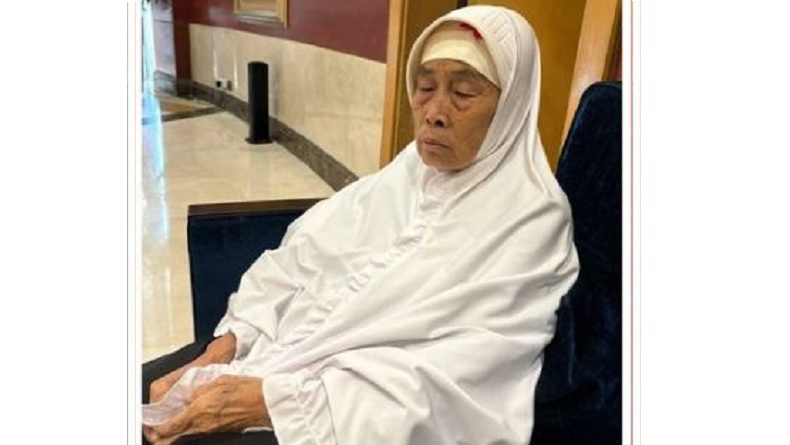 Viral Lansia asal Bandung Terpisah Rombongan saat Umrah di Makkah