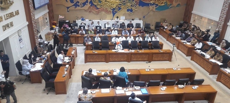 DPR Usul Tak Ikut Pindah ke IKN, Kemendagri Tegas Menolak