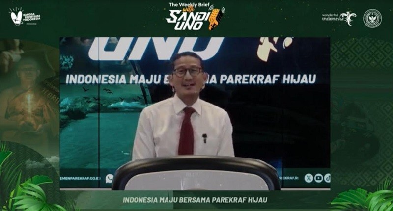 Harga Tiket Pesawat Melonjak, Sandiaga Uno: Kami Koordinasikan Semoga Jumlahnya Ditambah!