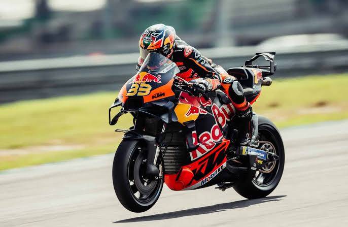Hasil Practice MotoGP 2025: Brad Binder Tercepat Asapi Marc Marquez