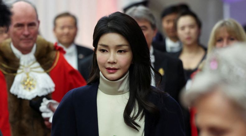 Ibu Negara Korsel Kim Keon Hee Menghilang dari Publik sejak Skandal Tas Dior, ke Mana?