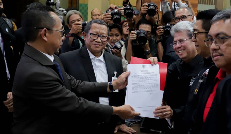 Ganjar Mahfud Gugat Hasil Pilpres, Minta Prabowo-Gibran Didiskualifikasi dan PSU