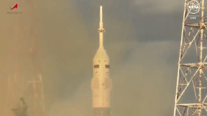 Berada di Orbit, Roket Soyuz Kini Menuju Stasiun Luar Angkasa