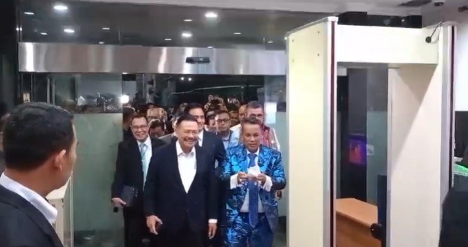 Jadi Tim Hukum Prabowo-Gibran, Hotman Paris Cs Siap Hadapi Sidang Sengketa Pemilu di MK