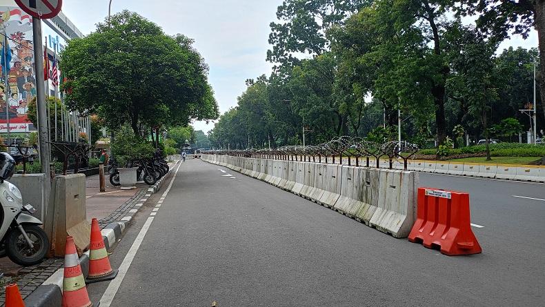 Jelang Sidang PHPU, Polisi Pasang Pagar dan Kawat Berduri di Depan Gedung MK