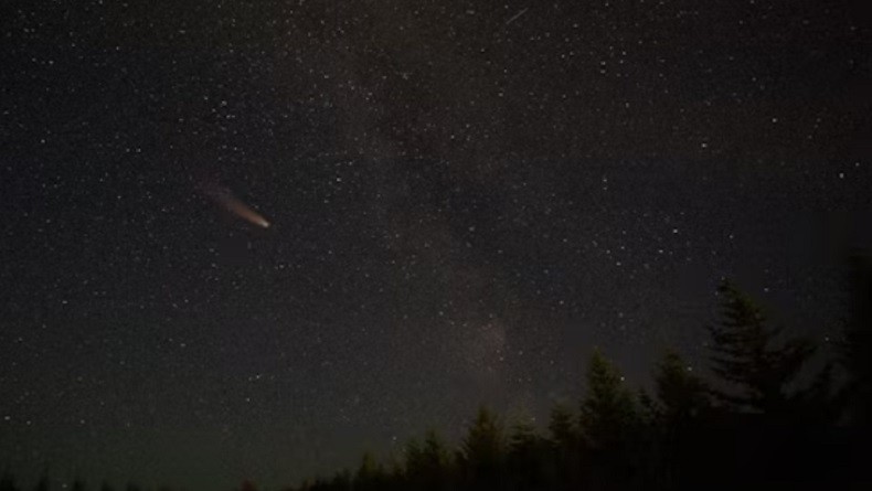 Relawan NASA Bantu Temukan 15 Asteroid Langka Berekor, Berguna untuk Penelitian Mendatang!