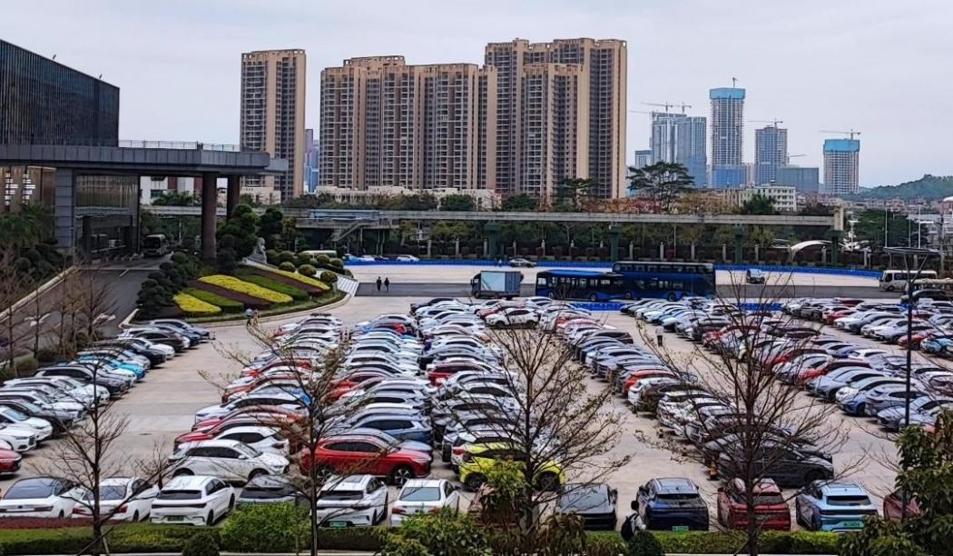 Intip Mobil Bekas Paling Laris di Balai Lelang Jelang Mudik Lebaran 2024