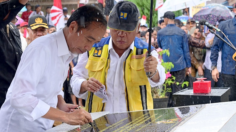 Presiden Jokowi Resmikan Proyek 15 Jalan di Sulawesi Tengah, Total 147 Km