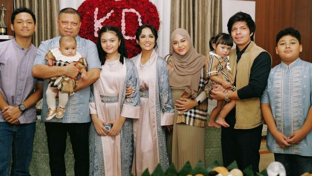 Aurel Diduga Hamil Anak Ketiga, Begini Respons Krisdayanti 