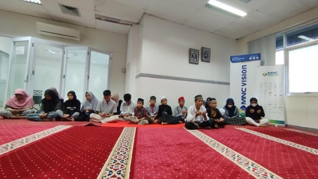 Jelang Lebaran, MNC Vision Bagikan Santunan untuk Anak Yatim Piatu
