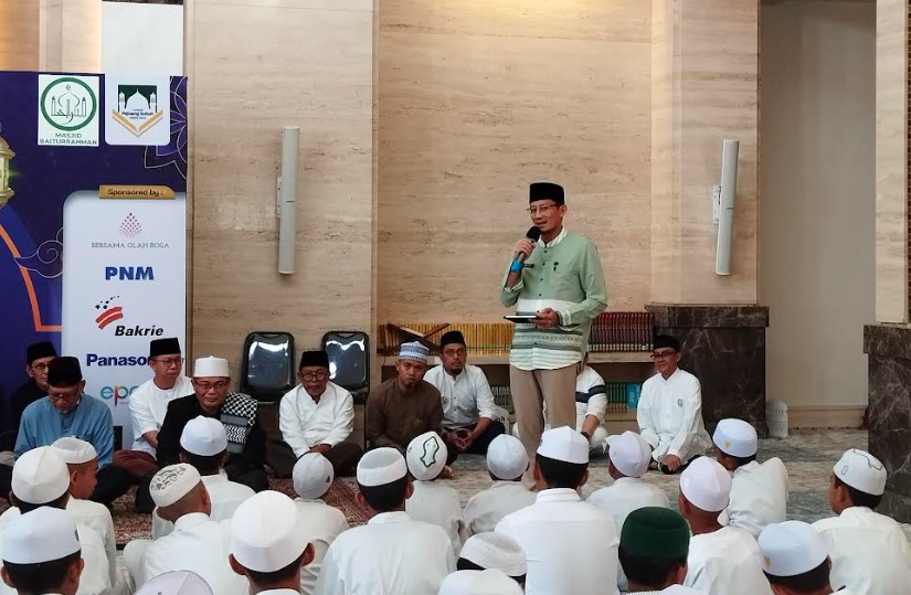 Sandiaga Uno Puji Kegiatan IWAPI Berbagi Kasih Bersama 1.500 Anak Yatim dan Duafa