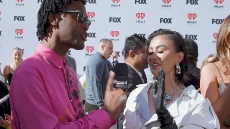 Agnez Mo Ingin Duet dengan Beyonce, Warganet Berharap: Tolong Buat Itu Terjadi!