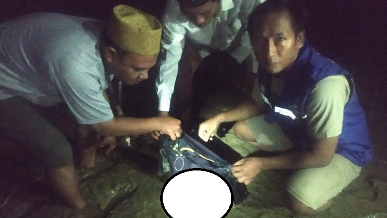 Sampang Geger, Mayat Bayi Lengkap dengan Ari-Ari Ditemukan di Pesisir Pantai