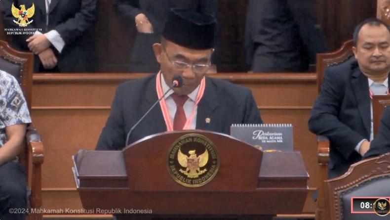 Muhadjir Ungkap Alasan Presiden Jokowi Sering Kunker Bagi-bagi Bansos ke Jateng Jelang Pemilu 2024