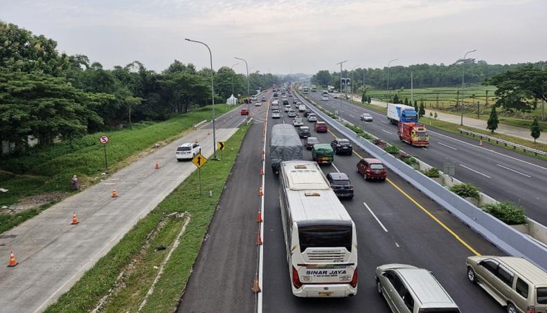Tol Cipali Mulai Padat, Jumlah Kendaraan dari Jakarta 10.000